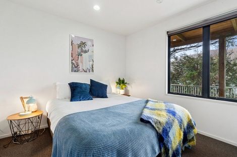 Photo of property in 33 Arawata Terrace, Fernhill, Queenstown, 9300