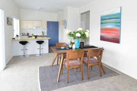 Photo of property in 3 Waiwera Place, Waiwera, Orewa, 0994