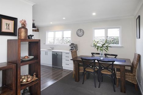 Photo of property in 14 Meadow Street, Papanui, Christchurch, 8052