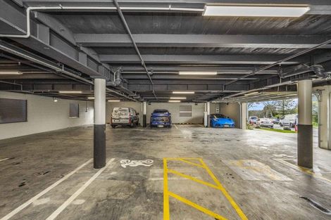 Photo of property in 3145 Great North Road, New Lynn, Auckland, 0600