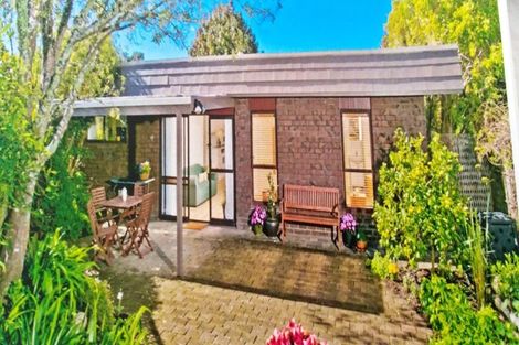 Photo of property in 7 Titiwai Place, Birkenhead, Auckland, 0626