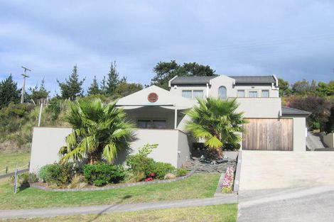 Photo of property in 115 Pacific View Drive, Whangamata, 3620