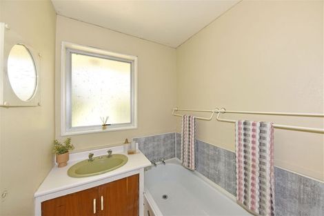 Photo of property in 11 Glen Place, Parklands, Christchurch, 8083