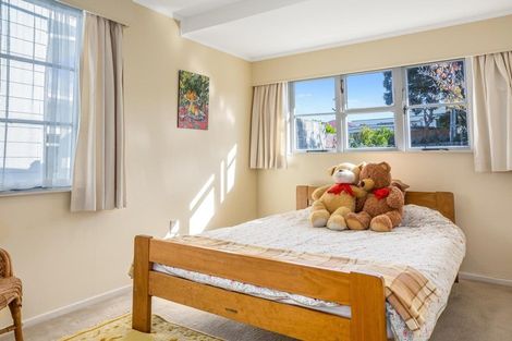 Photo of property in 54 Seaview Road, Paremata, Porirua, 5024