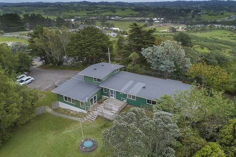 Photo of property in 2127 East Coast Road, Stillwater, Silverdale, 0993