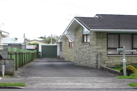 Photo of property in 3/94 Cutfield Road, New Plymouth, 4310