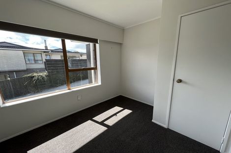 Photo of property in 71 Prince Regent Drive, Half Moon Bay, Auckland, 2012