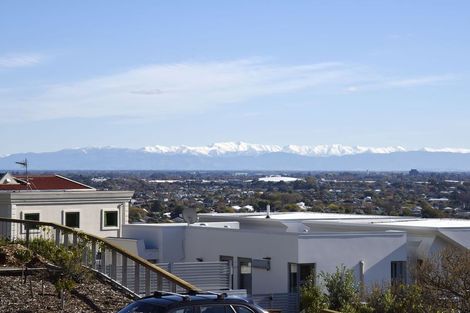 Photo of property in 12 Overdale Drive, Cashmere, Christchurch, 8022