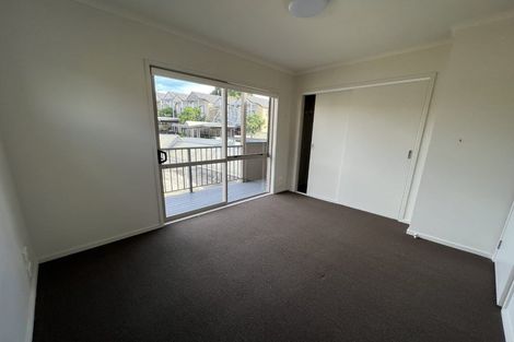 Photo of property in 15/94 Glengarry Road, Glen Eden, Auckland, 0602