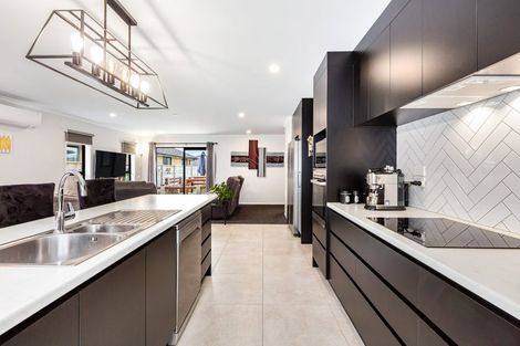 Photo of property in 29 Topsail Way, Whitby, Porirua, 5024