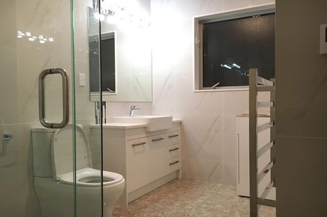 Photo of property in 17 Castlebane Drive, Flat Bush, Auckland, 2019