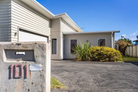 Photo of property in 101 Mountain View Terrace End, Otaki Beach, Otaki, 5512