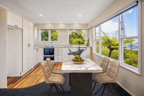 Photo of property in 55 Bedford Street, Northland, Wellington, 6012