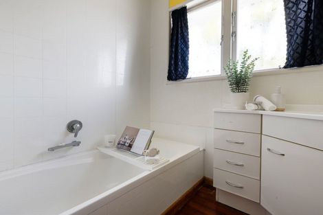 Photo of property in 3 Baverstock Road, Nawton, Hamilton, 3200