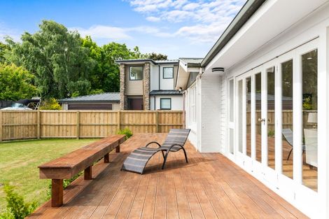 Photo of property in 52a Memorial Avenue, Ilam, Christchurch, 8053