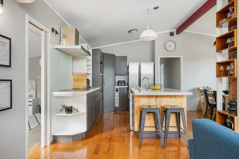 Photo of property in 42 Hilltop Avenue, Morningside, Whangarei, 0110