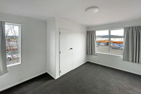 Photo of property in 6a Flock Grove, Fairfield, Lower Hutt, 5011