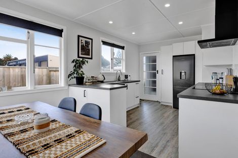 Photo of property in 5 Wills Road, Bell Block, New Plymouth, 4312