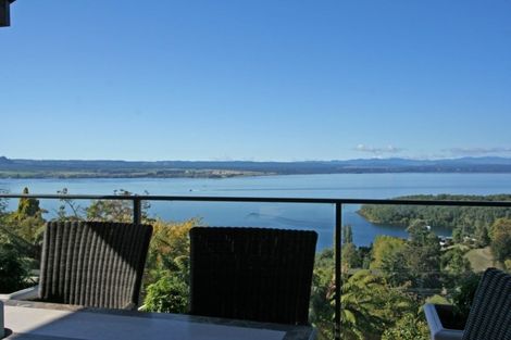 Photo of property in 74 Wakeman Road, Acacia Bay, Taupo, 3330
