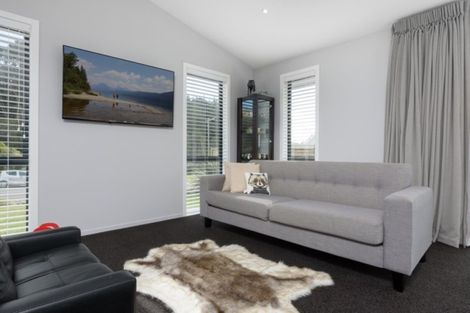 Photo of property in 291 Lakes Boulevard, Pyes Pa, Tauranga, 3112