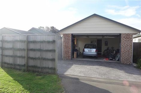 Photo of property in 5b Sylvia Street, Parklands, Christchurch, 8083