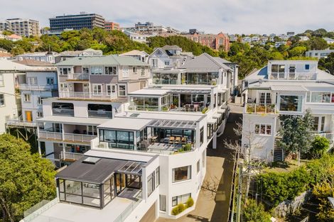 Photo of property in 2/227 The Terrace, Wellington Central, Wellington, 6011