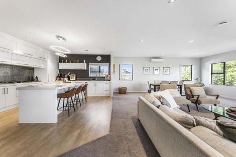 Photo of property in 31 Aldon Lane, The Gardens, Auckland, 2105