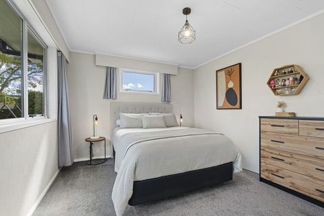 Photo of property in 3 Erica Place, Bell Block, New Plymouth, 4312