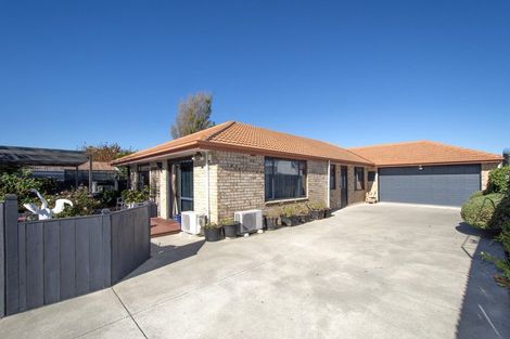 Photo of property in 32a Bower Avenue, New Brighton, Christchurch, 8083