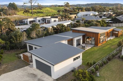 Photo of property in 64a Moir Point Road, Mangawhai Heads, Mangawhai, 0505