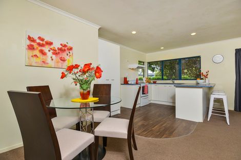 Photo of property in 41 Manuroa Road, Takanini, 2112