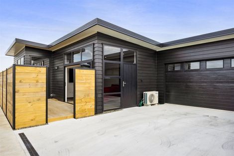 Photo of property in 70a Argyle Street, Hawera, 4610