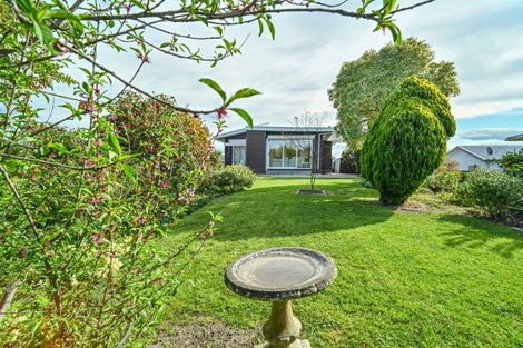 Photo of property in 2 Rakau Street, Havelock North, 4130