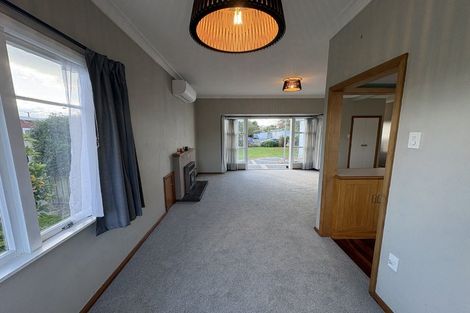 Photo of property in 17 Howard Road, Taradale, Napier, 4112