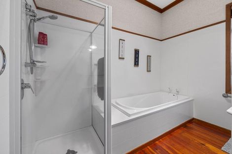 Photo of property in 187 South Road, Hawera, 4610