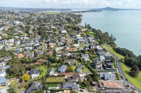 Photo of property in 75 Marine Parade, Mellons Bay, Auckland, 2014