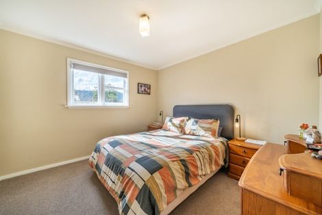 Photo of property in 35 Royal Street, Upper Hutt Central, Upper Hutt, 5018