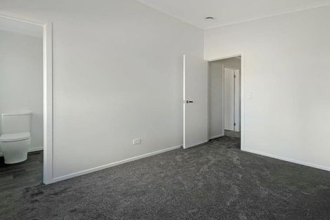 Photo of property in 11u4 Scotland Place, Hillcrest, Hamilton, 3216