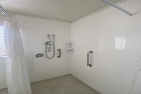 Photo of property in 10 Broadbelt Grove, Levin, 5510