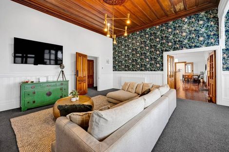 Photo of property in 76 Turuturu Road, Hawera, 4674