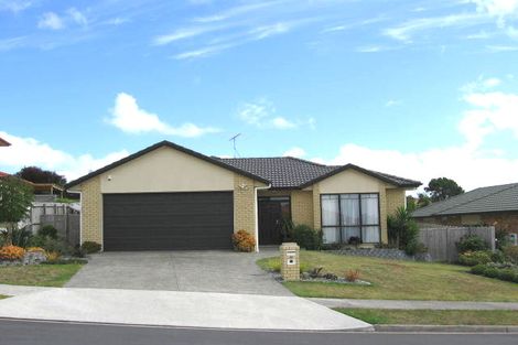 Photo of property in 56 Black Teal Close, Unsworth Heights, Auckland, 0632