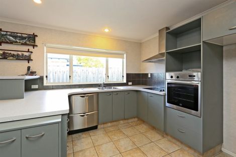 Photo of property in 30a Lee Road, Taradale, Napier, 4112