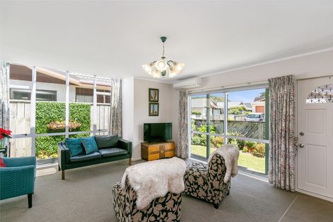 Photo of property in 30 Macalister Place, Miramar, Wellington, 6022