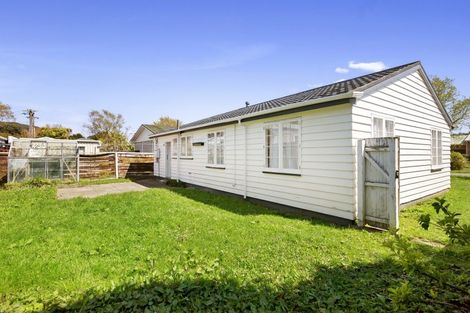 Photo of property in 9 Airdrie Avenue, Epuni, Lower Hutt, 5011