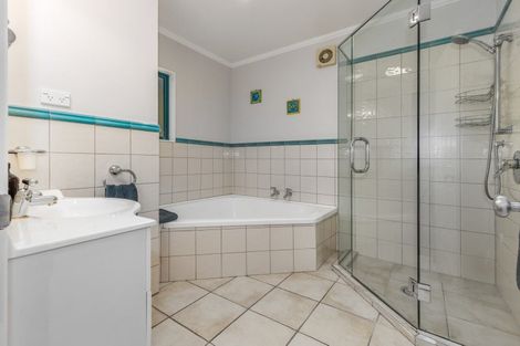 Photo of property in 143 Eskdale Road, Papakowhai, Porirua, 5024