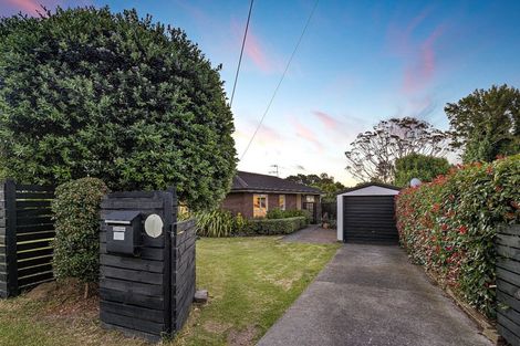 Photo of property in 160 Colwill Road, Massey, Auckland, 0614