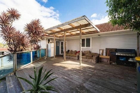 Photo of property in 40 Routley Drive, Glen Eden, Auckland, 0602