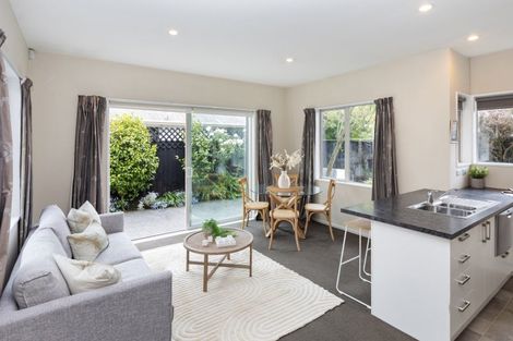 Photo of property in 4/6 Kauri Street, Riccarton, Christchurch, 8041
