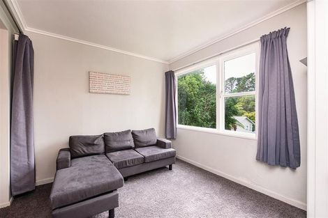 Photo of property in 58 Garden Road, Northland, Wellington, 6012