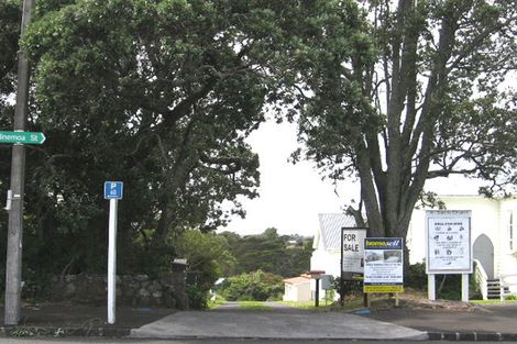 Photo of property in 187a Hinemoa Street, Birkenhead, Auckland, 0626